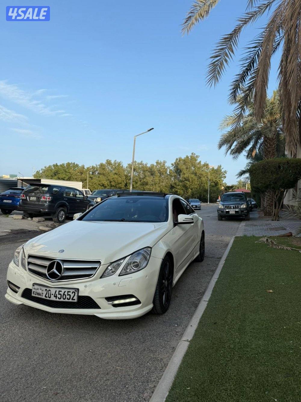 مرسيدس E300 كوبية1