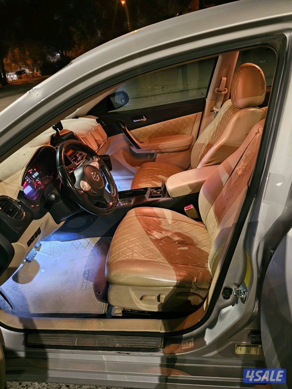 للبيع نيسان ماكسيما 2013  6 سلندر ... عداد 227 الف ...................6