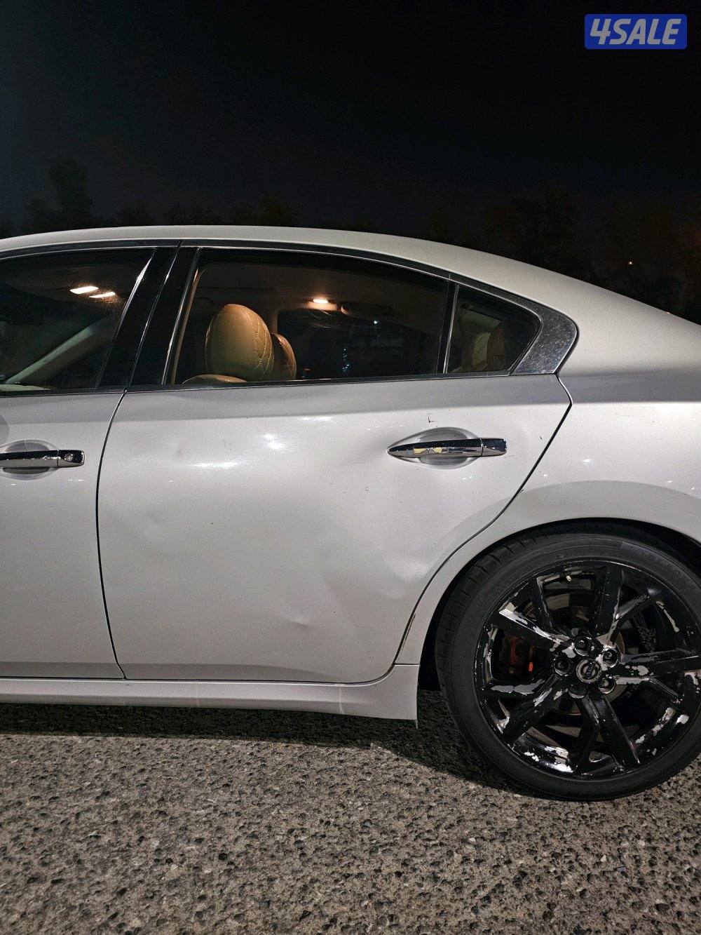 للبيع نيسان ماكسيما 2013  6 سلندر ... عداد 227 الف ...................9