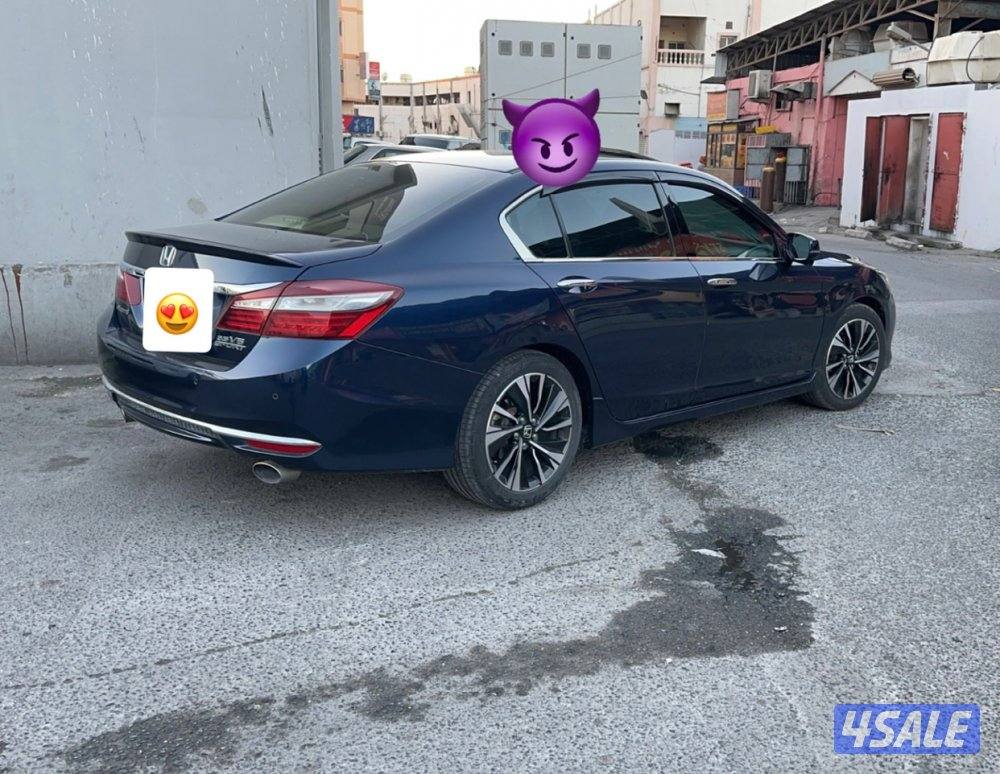 للبيع هوندا اكورد 2017 فول اوبشن سبورت صبغ الوكاله0