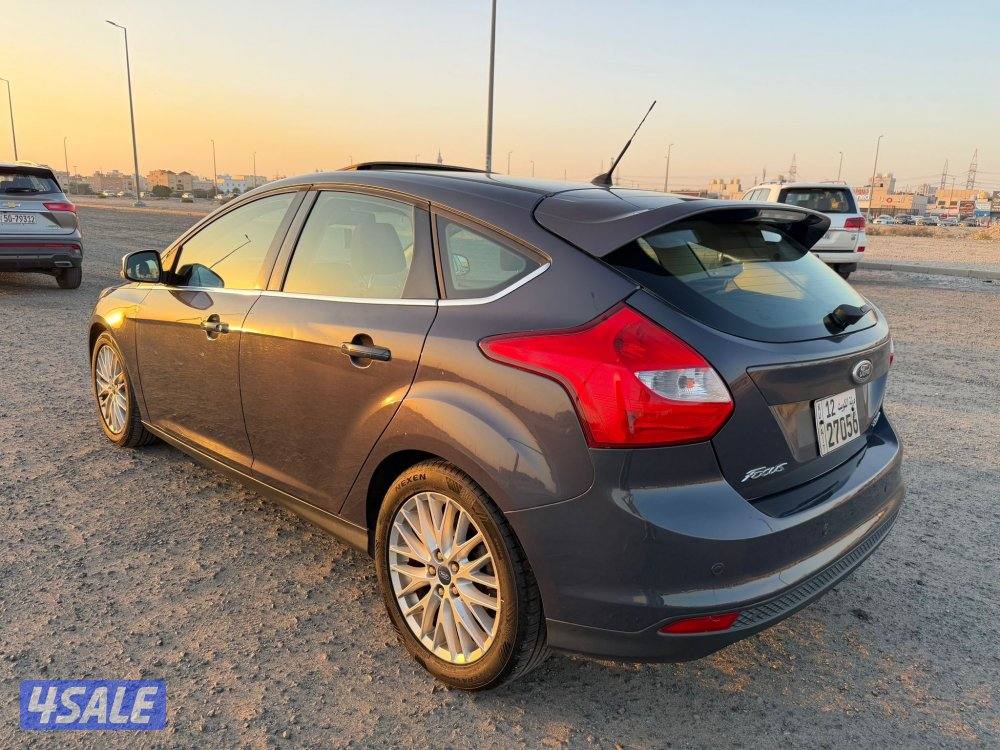 فورد فوكس 2012 عداد 130 فقط0