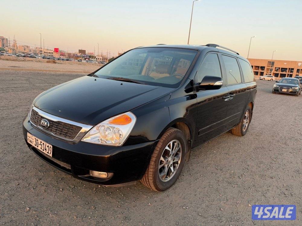 كيا كرنفال 2015 نظيف جدا5