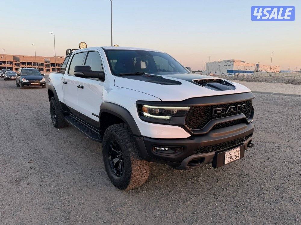 رام 2023 TRX بحالة المصنع كالجديد3