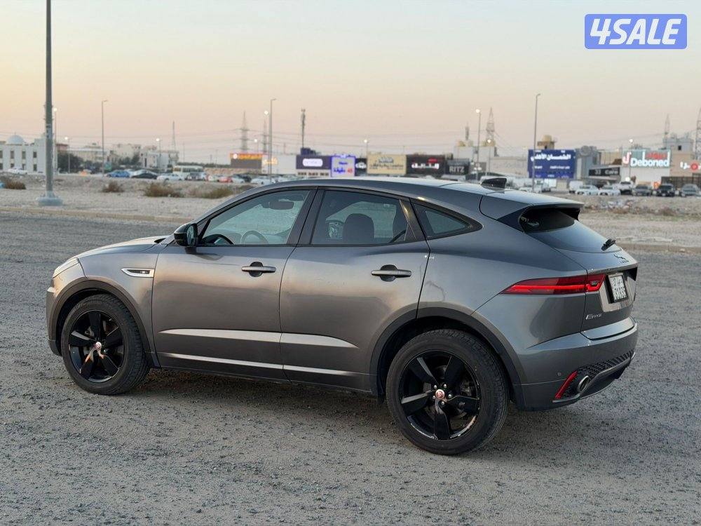 جيب جاكور 2020 نوع Epace1