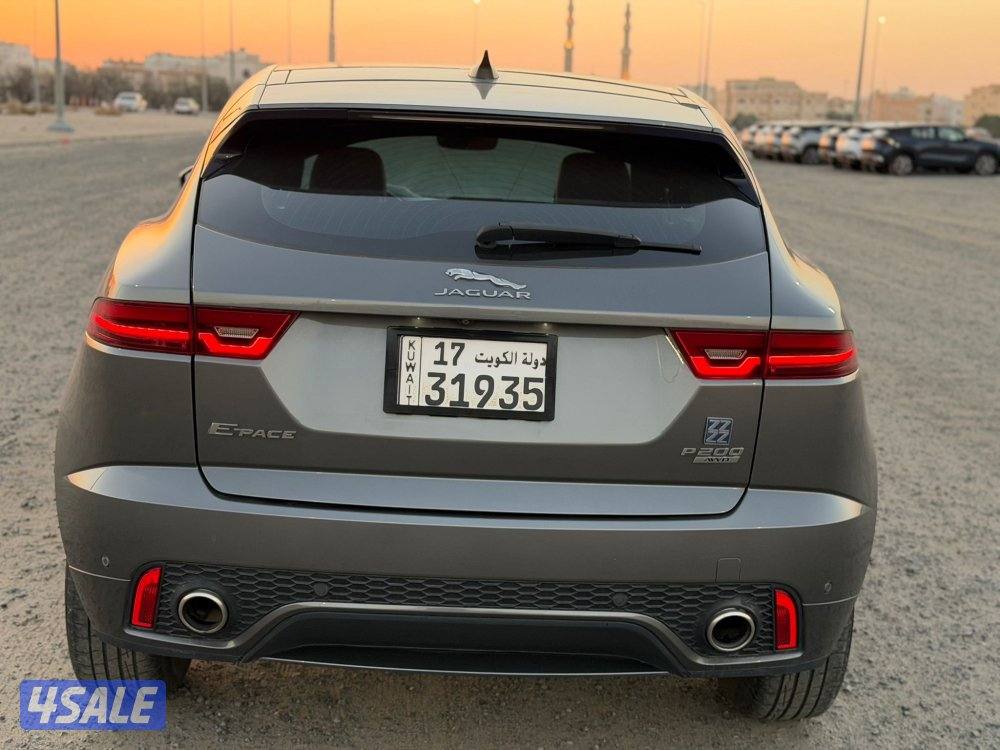 جيب جاكور 2020 نوع Epace8