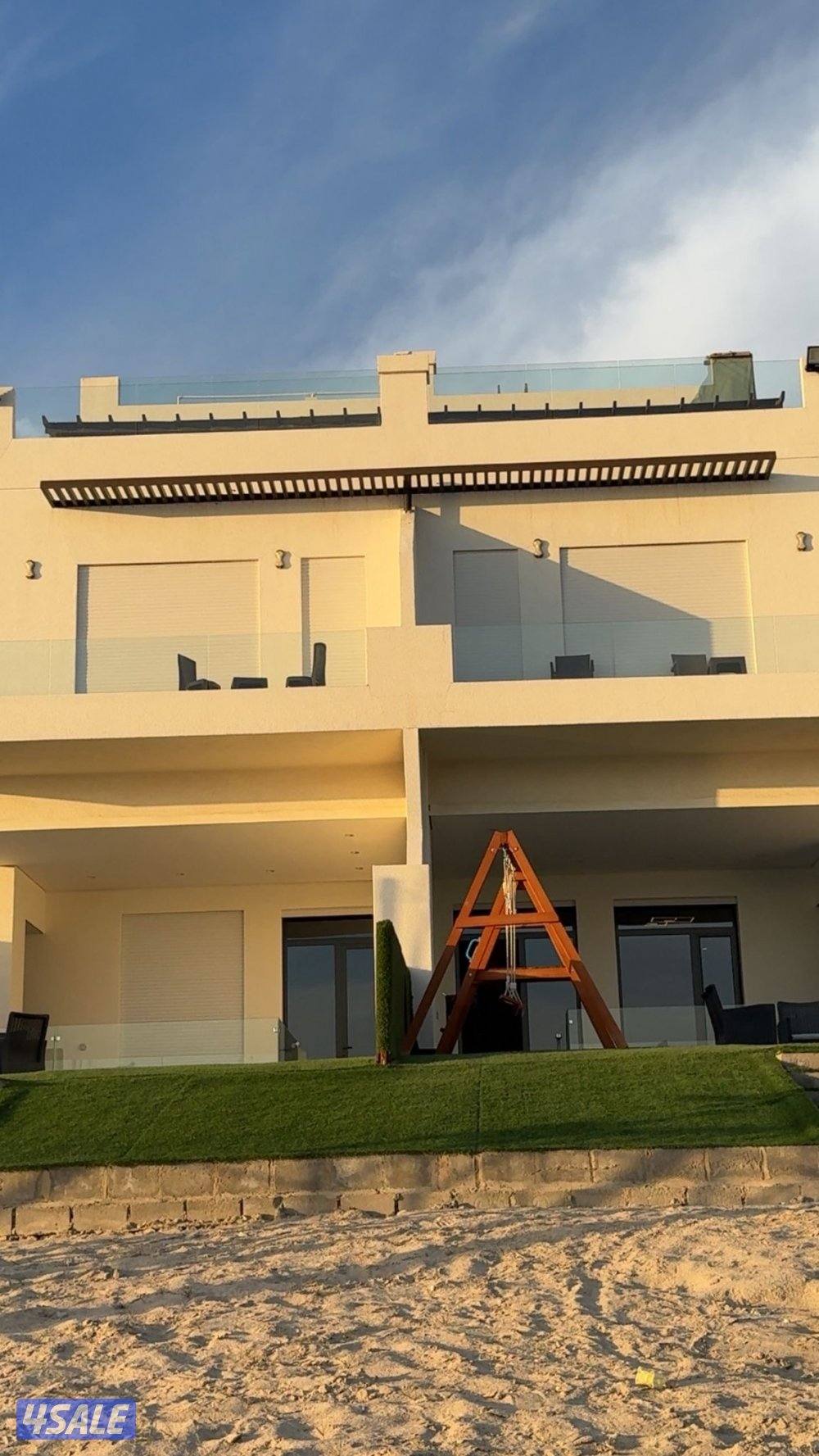 شاليه للإيجار جديد صف اول المرحلة الخامسة مقسوم  جديد A&B15