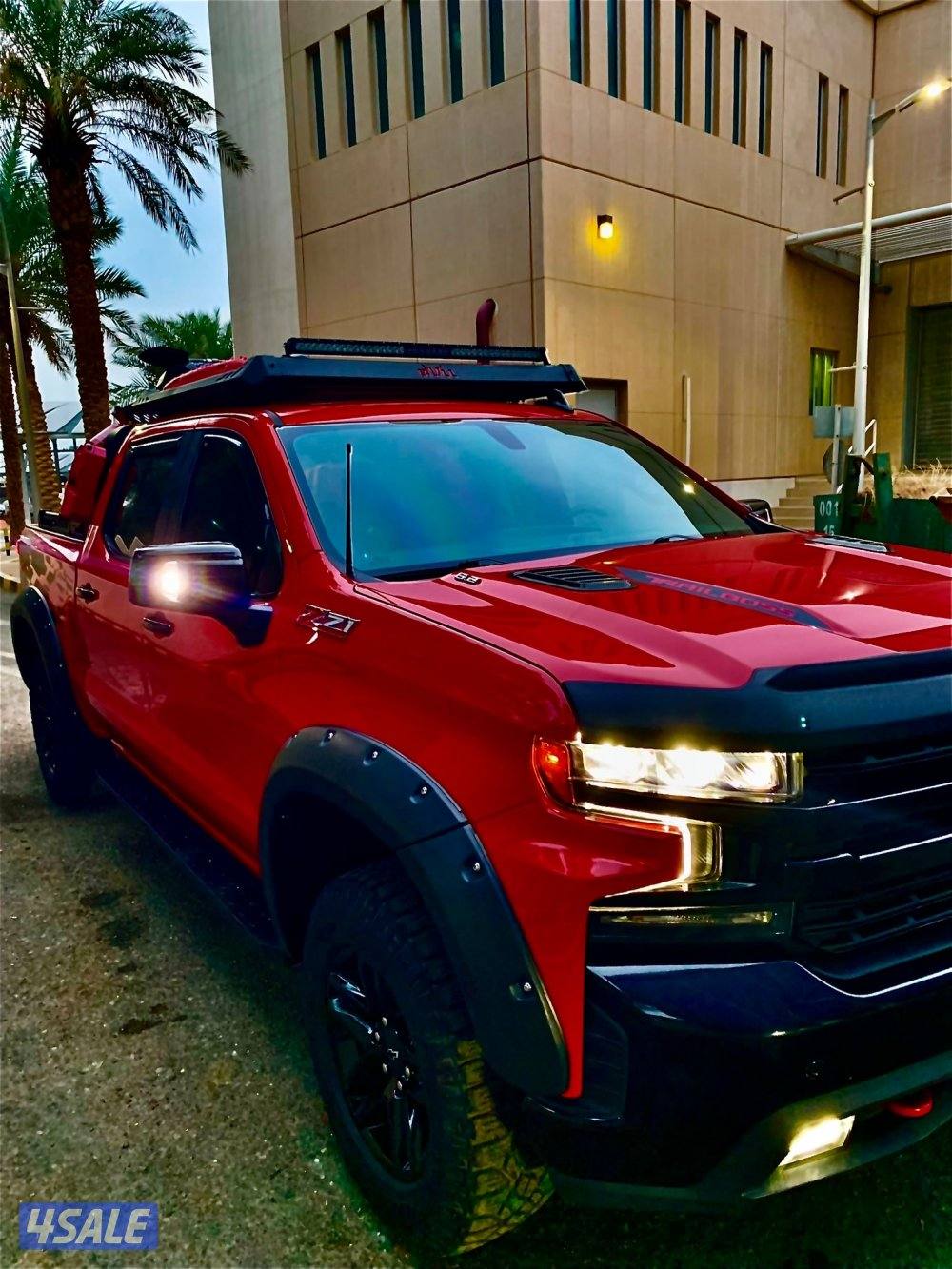 للبيع تريل بوس ٢٠٢٠0