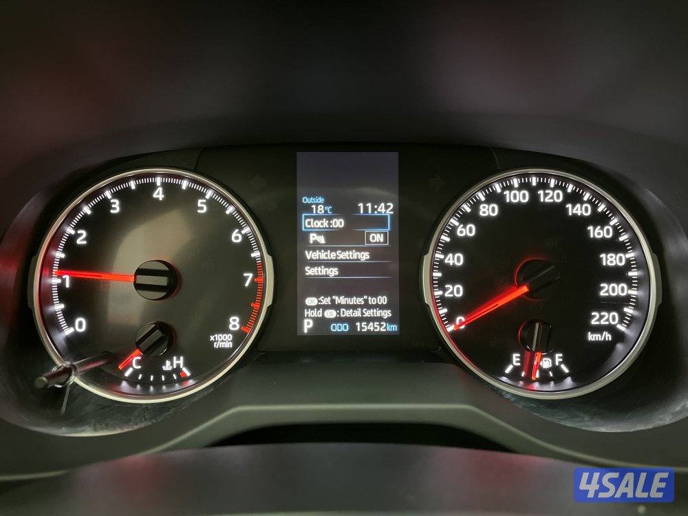 TOYOTA RAV401 4X2 STANDARD OPTION6