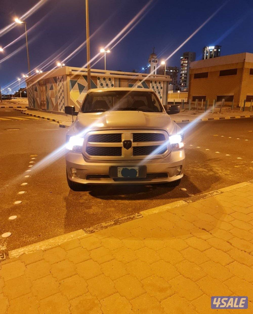 للبيع دودج رام بلاك بادج ٢٠٢٠ وكالة ماشي ١٧٣ الف كم شرط الفحص.3