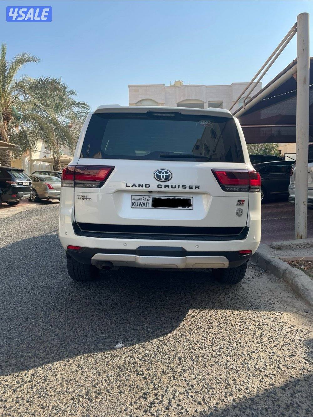 لاندكروزر GR بانزين وارد الساير صبغ الوكالة شرط الفحص3