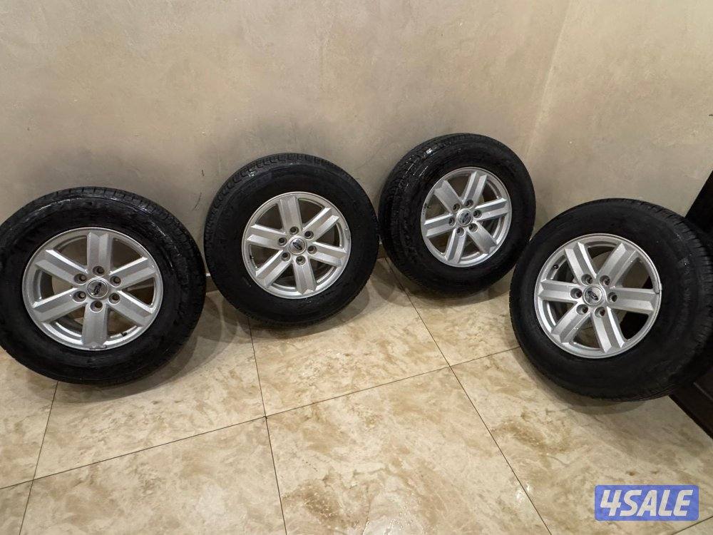 للبيع طقم رنقات وكالة فورد + تواير Toyo Open Country3