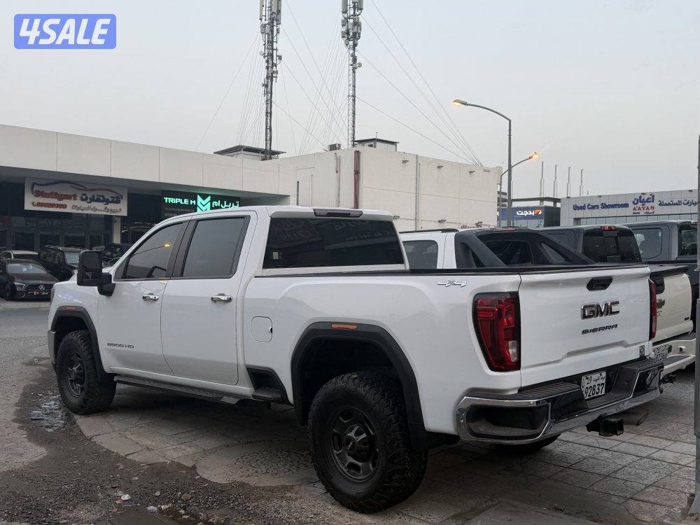 سيرا HD2500 مكينه 6.6L موديل : 2020 الشكل الحديث دبل قير 8 براغي2