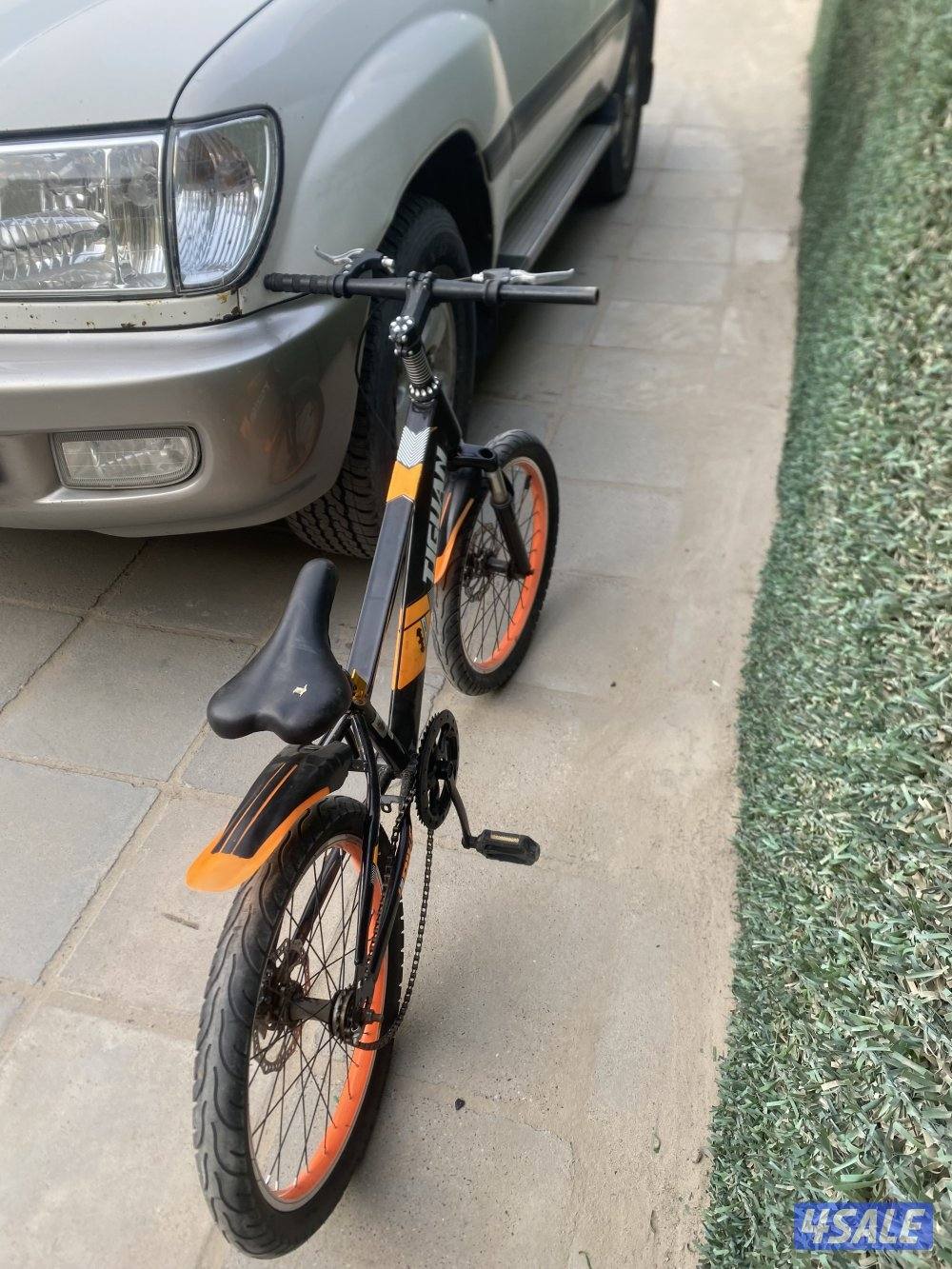 على السوم المشاكل واحده دواسه خربان  و صنقل بس0