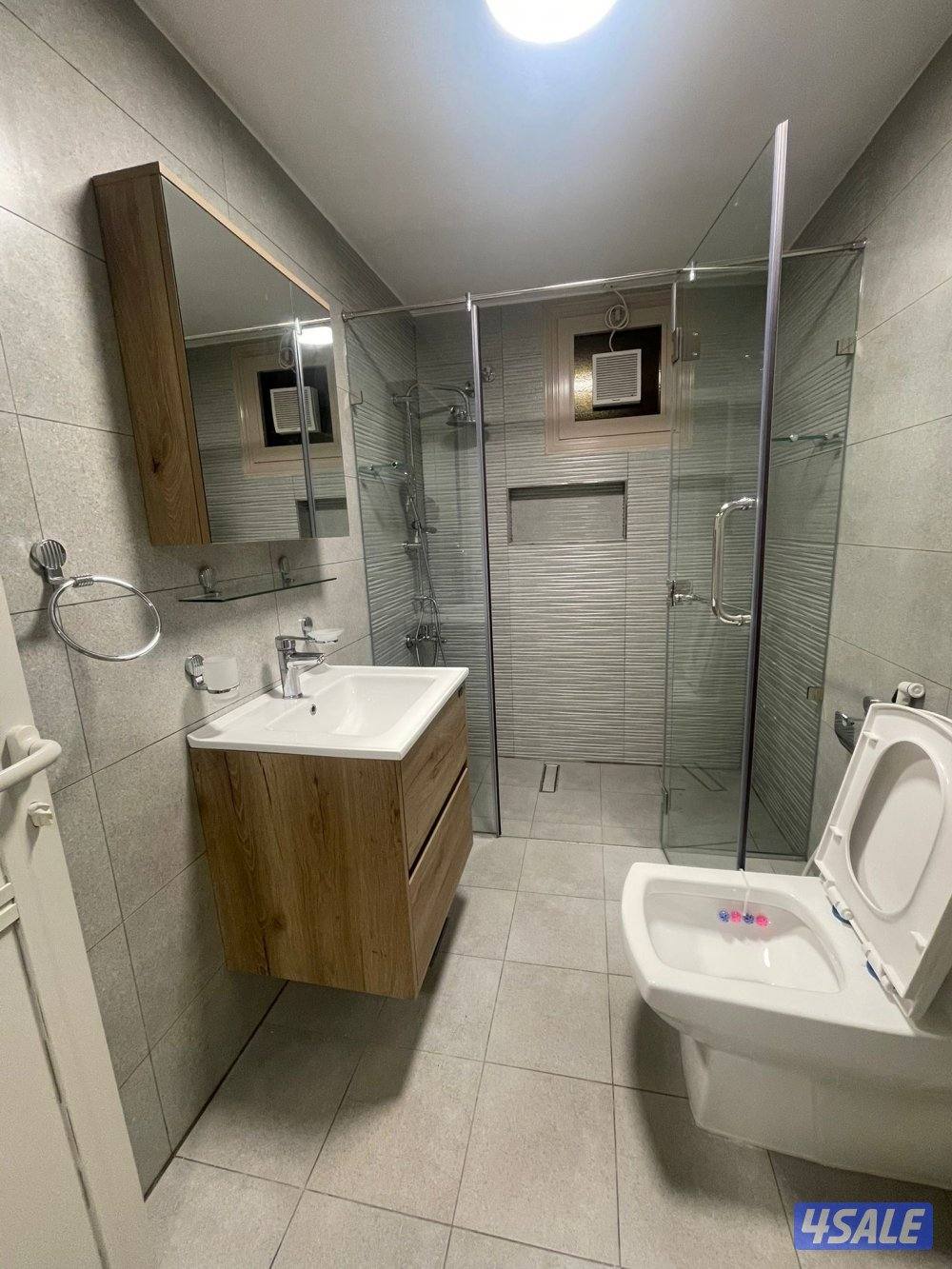 شقه في بيان10