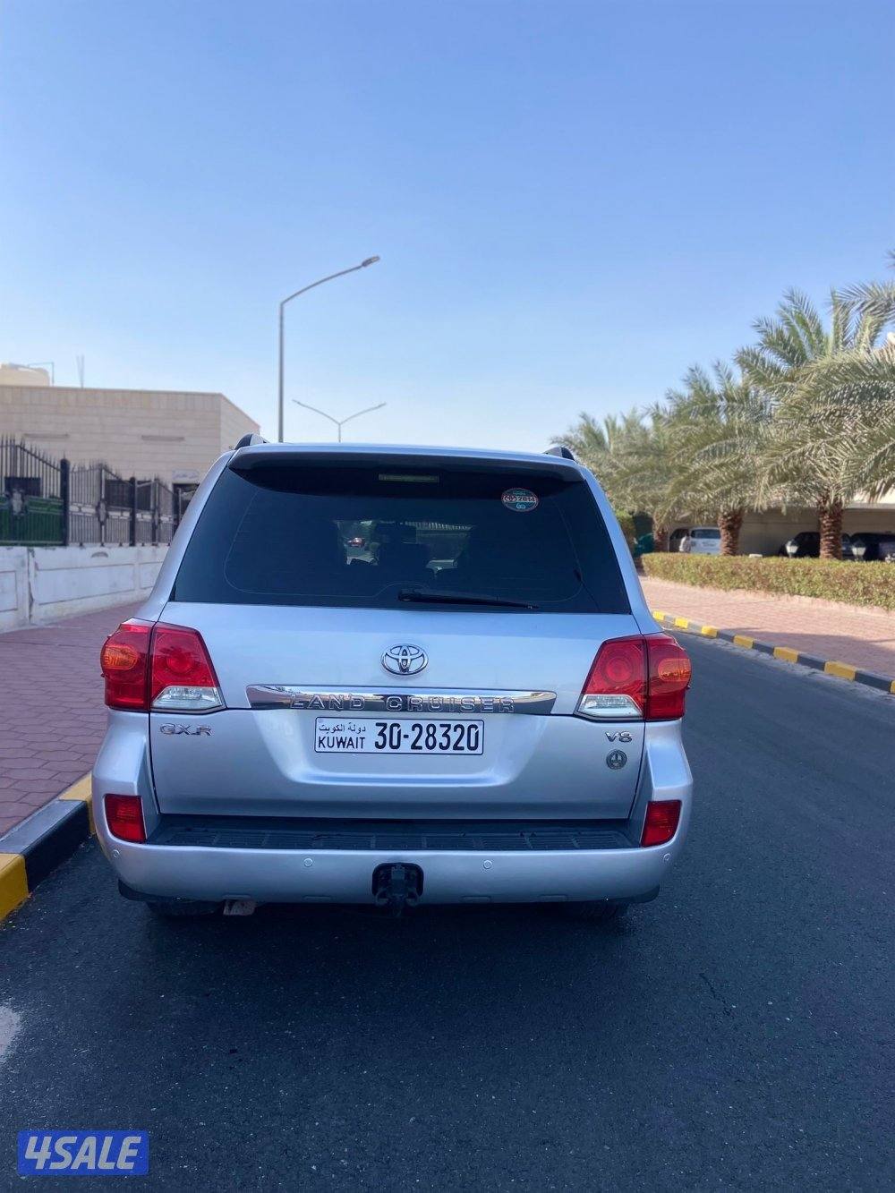 GXR 8 لاندكروز مويل 20141