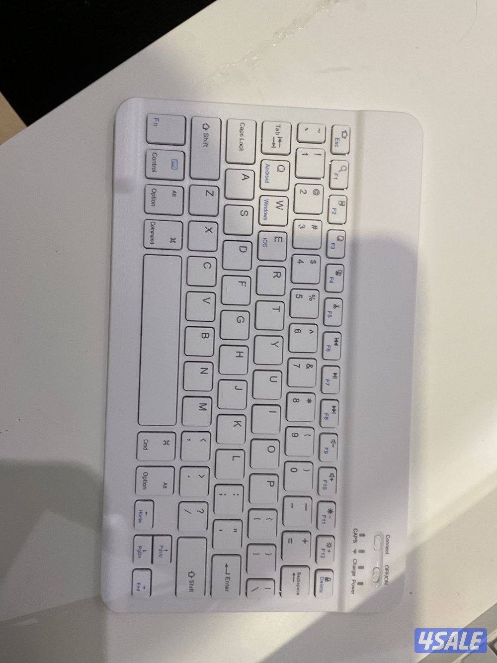 iPad gen 10 and 11 case with keyboard2