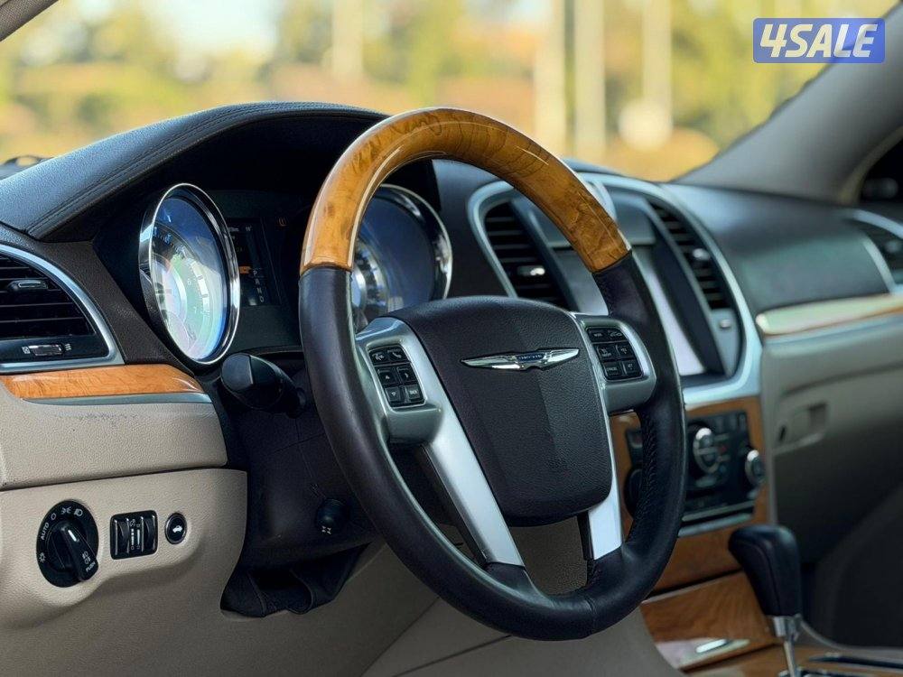 للبيع كرايسلر HEMI C300 5.7 موديل 2013 وارد الملا5