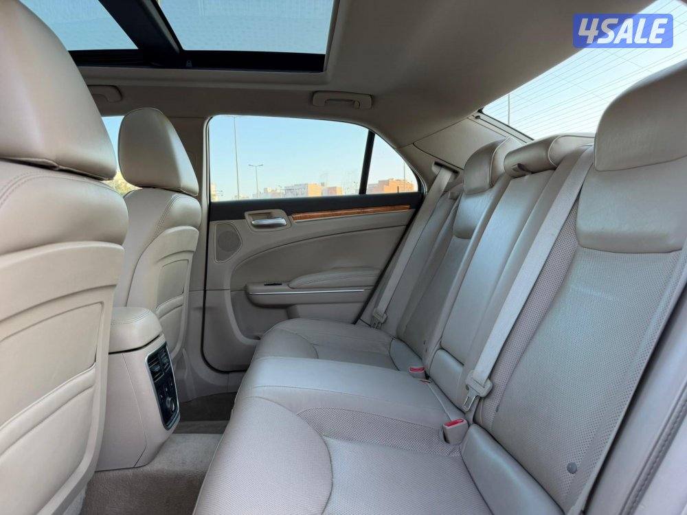 للبيع كرايسلر HEMI C300 5.7 موديل 2013 وارد الملا10