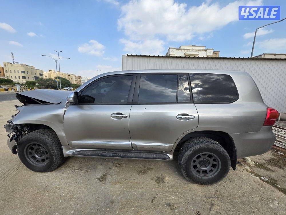 لاند كروزر GXR 20121