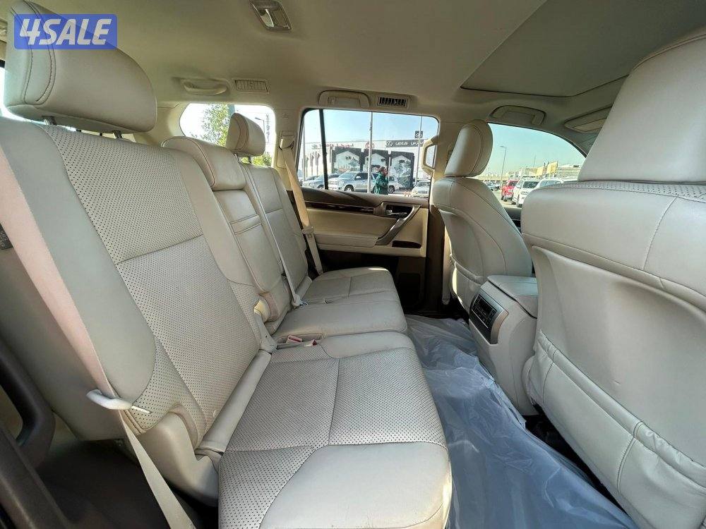 لكزس GX460 موديل 2017 ماشى 183.000 k.m  وارد الساير4