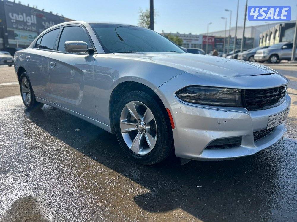 دودج شارجر SXT-V6 موديل 2021  ماشى 82.000 k.m  وارد الملا.1