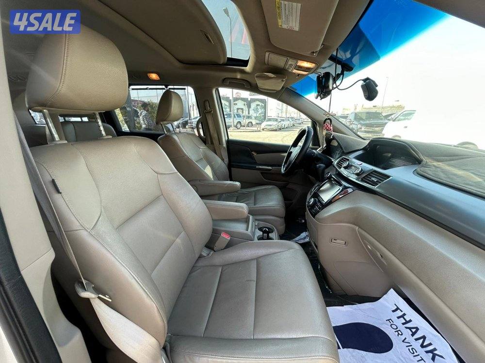 هوندا اوديسي موديل 2016 ماشي 209.000 k.m وارد الغانم.5