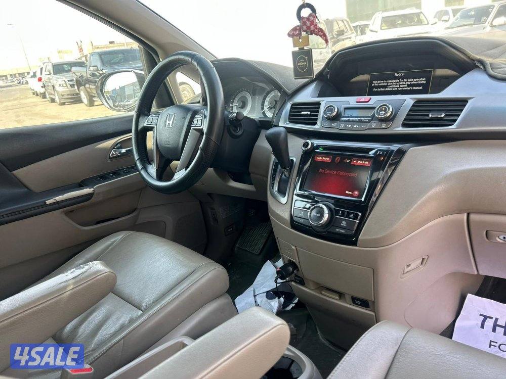 هوندا اوديسي موديل 2016 ماشي 209.000 k.m وارد الغانم.6