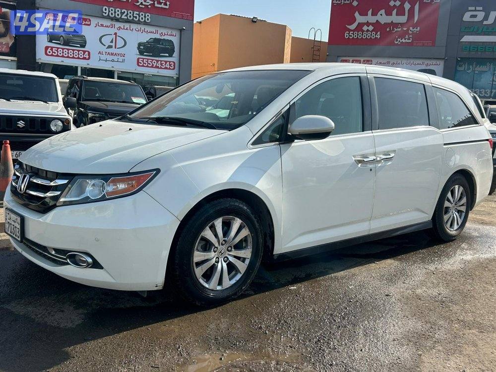 هوندا اوديسي موديل 2016 ماشي 209.000 k.m وارد الغانم.8