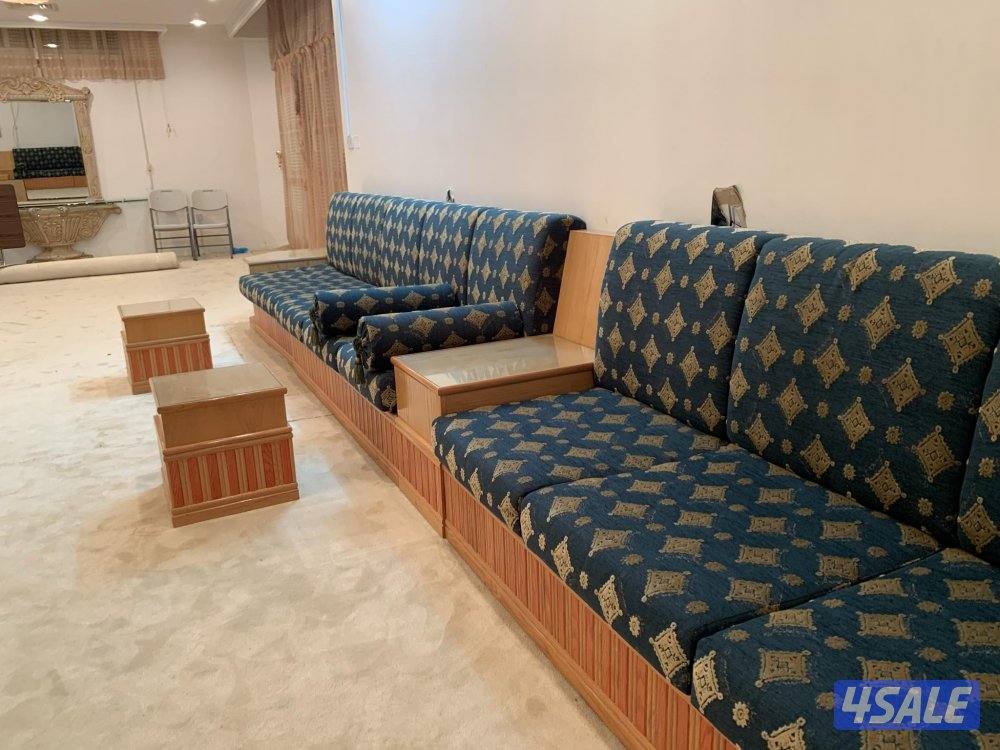 للبيع طقم ديوانية كامل بحالة ممتازة8