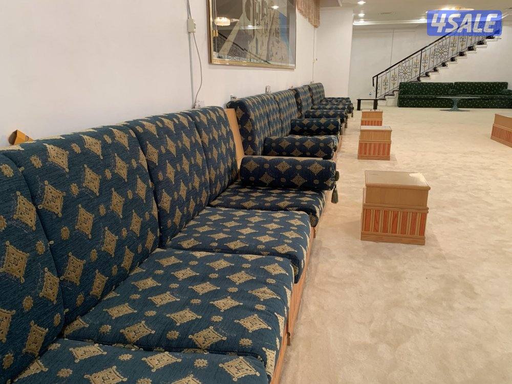 للبيع طقم ديوانية كامل بحالة ممتازة10