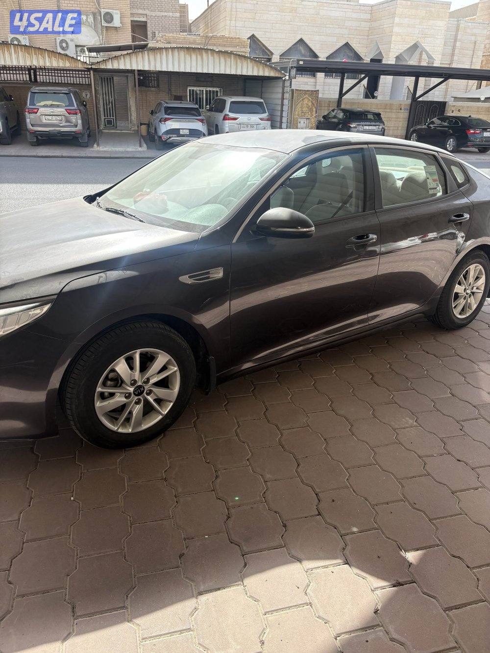 كيا أوبتيما 2017 المالك الثاني ماشيه 112 كم مكيف بارد6