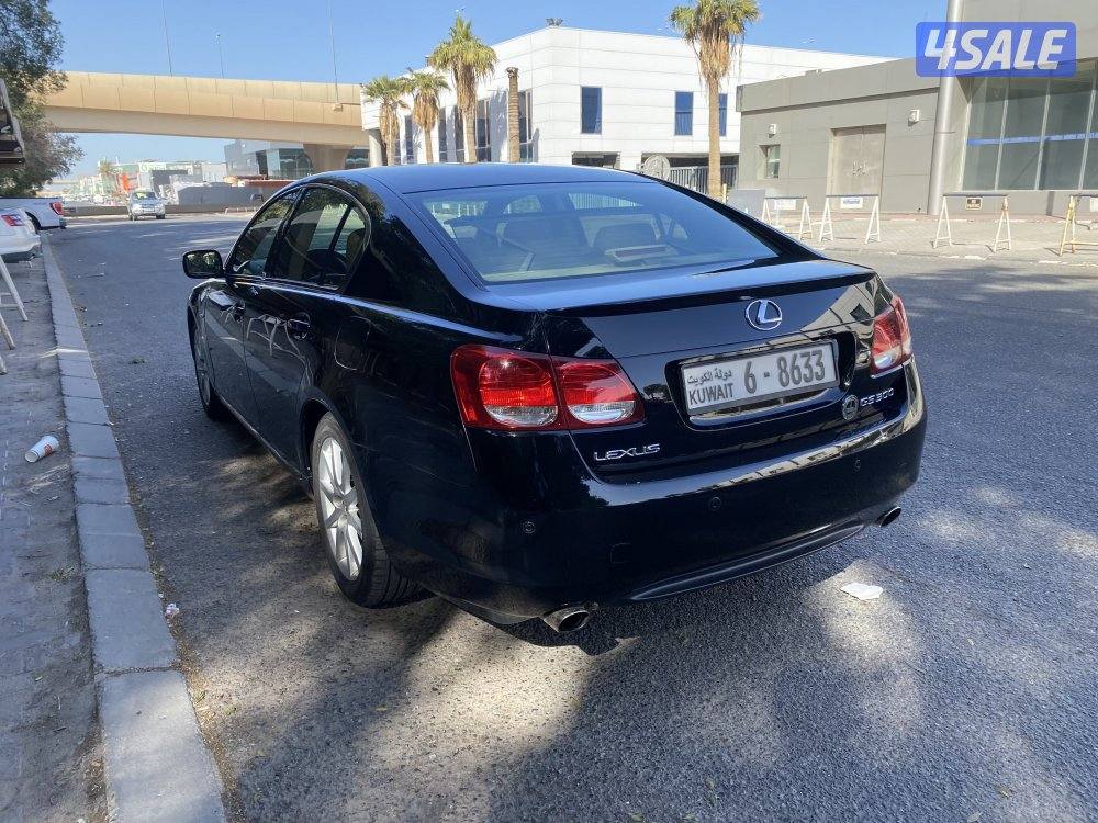 لكزس للبيع1