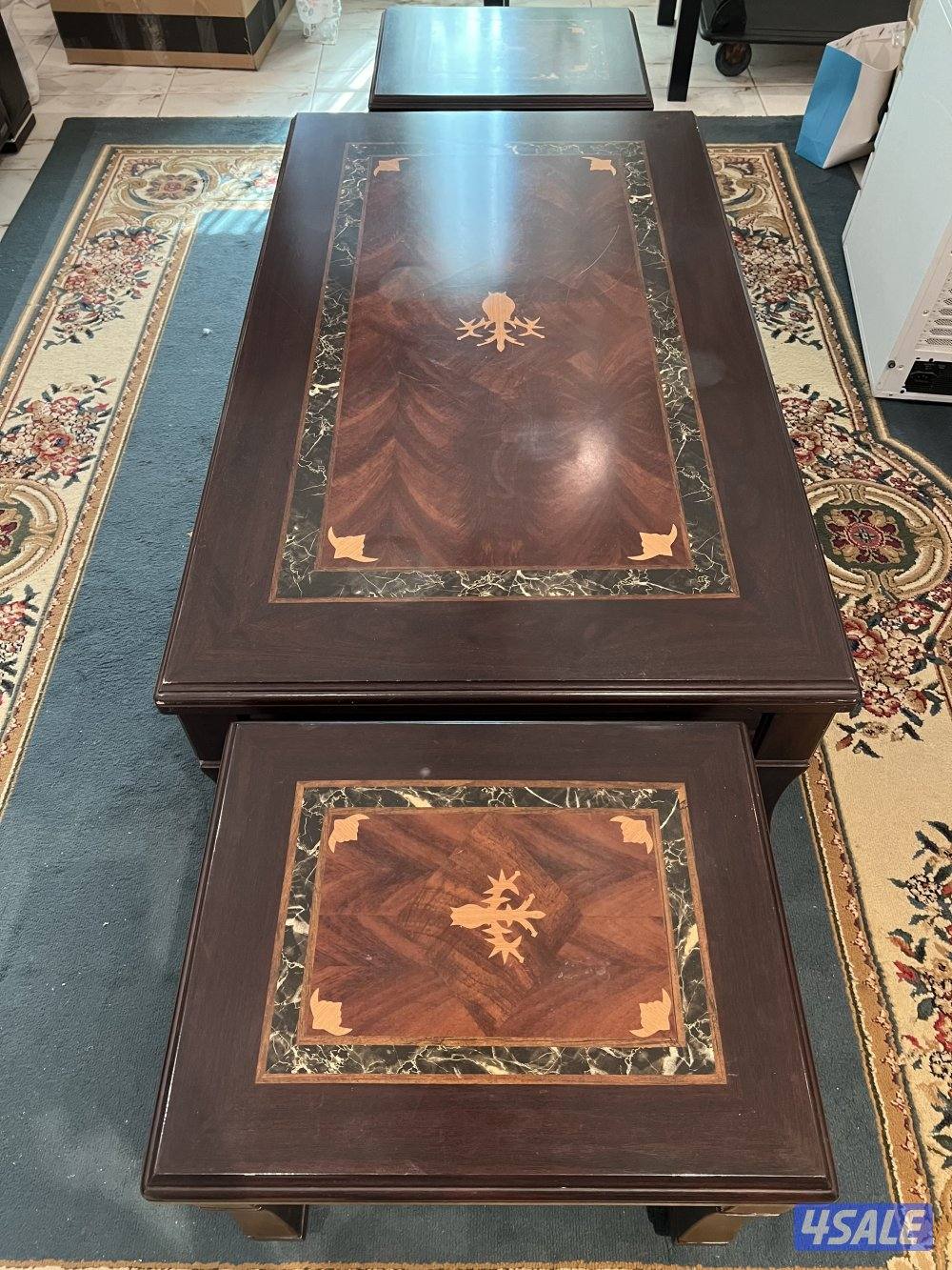 طقم جلوس وطقم طاولات وطاوله صغيره4