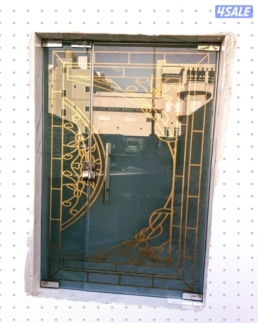 فني زجاج ومراياوسكريت وبلاستك بكل مناطق الكويت ابوصلاح0