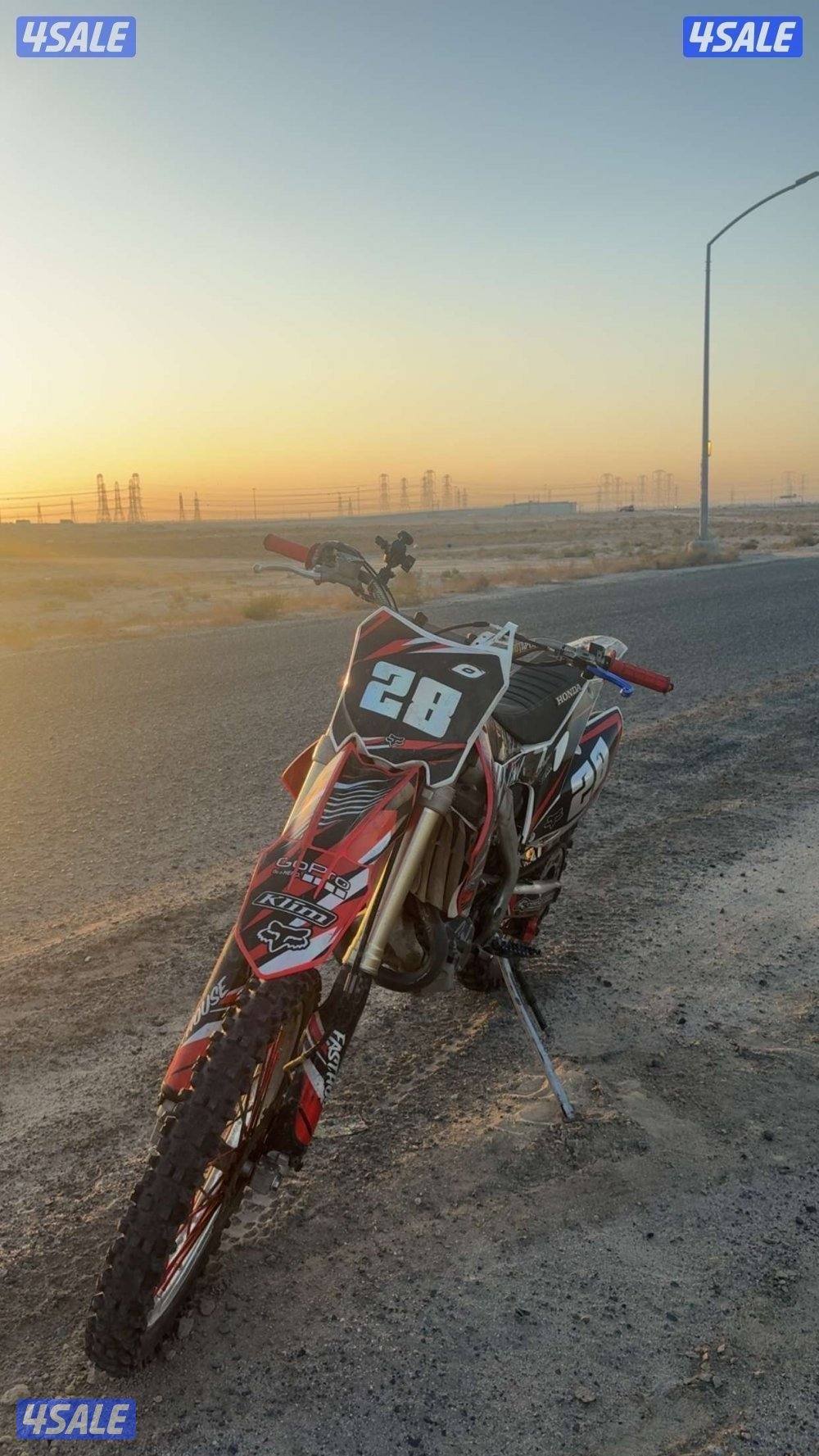 CRF 450 4 stroke 2014 مع العربانه0