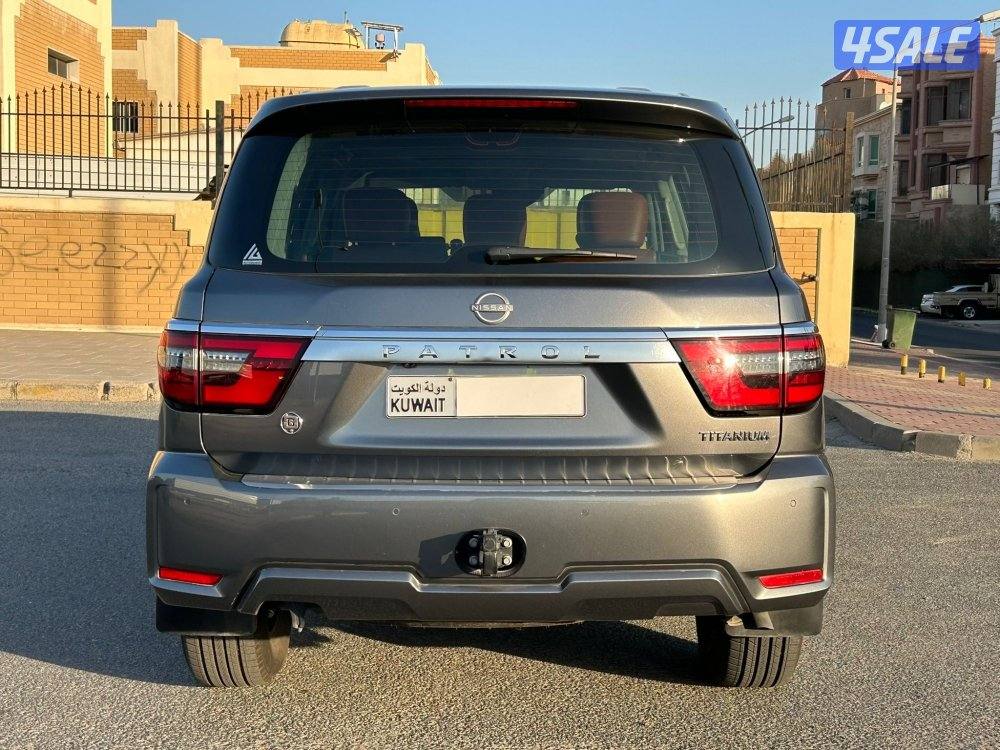 تيتانيوم 6 سلندر موديل 2024 ماشي37 الف  تامّين شامل7