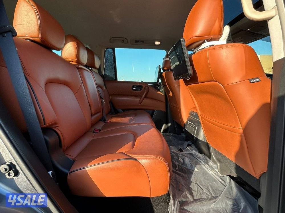 تيتانيوم 6 سلندر موديل 2024 ماشي37 الف  تامّين شامل12