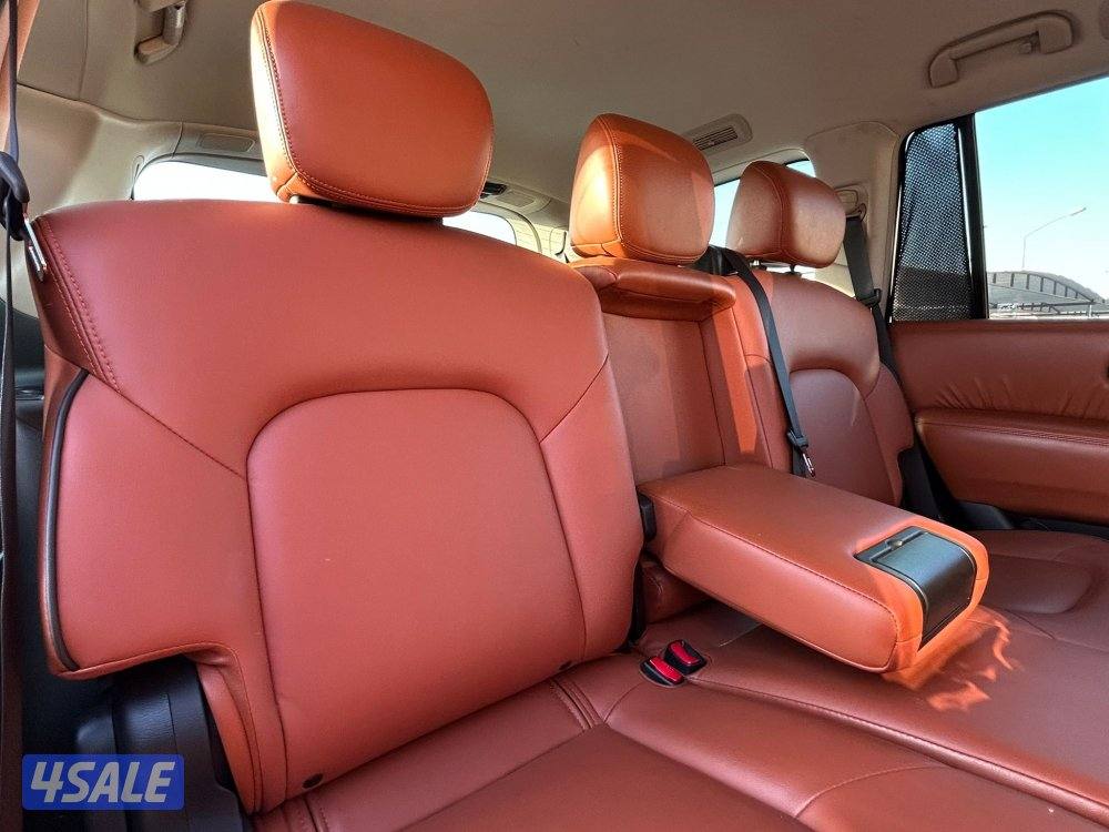 تيتانيوم 6 سلندر موديل 2024 ماشي37 الف  تامّين شامل11