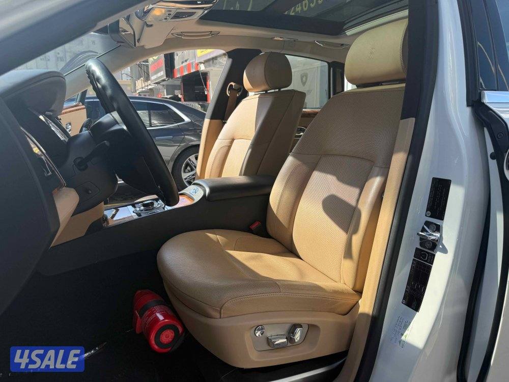 رولزرويس…جوست…موديل 2010 قطع العداد 59 الف كم8