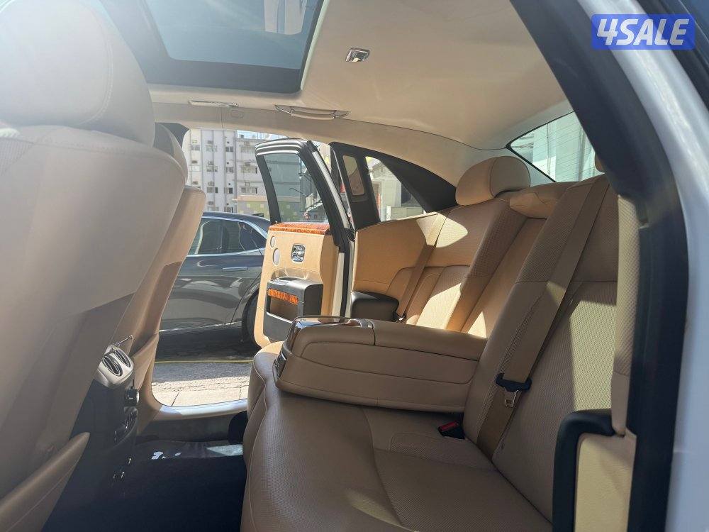 رولزرويس…جوست…موديل 2010 قطع العداد 59 الف كم9