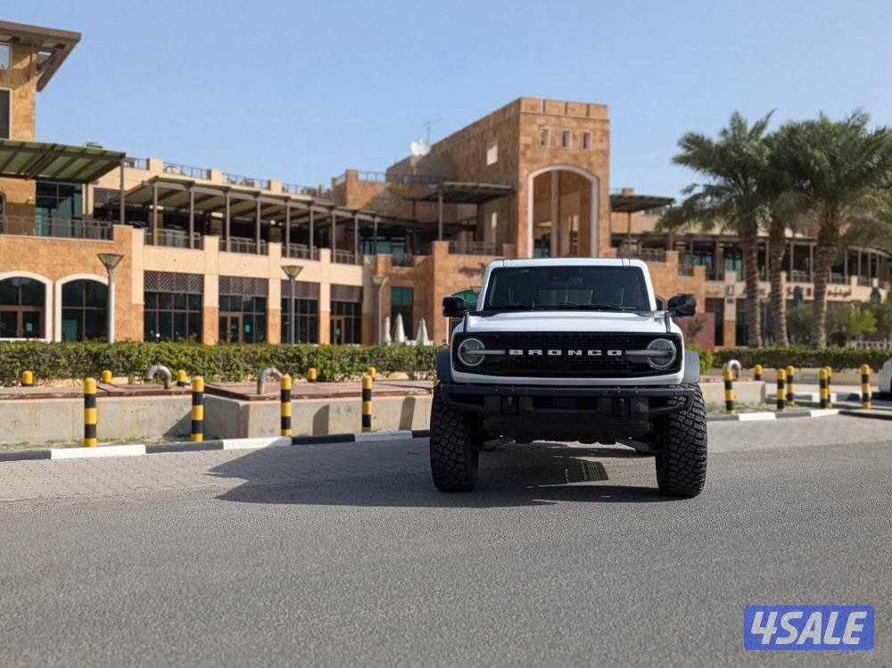 Ford Bronco 37 (Wildtrak+Sasquatch) Full Options0