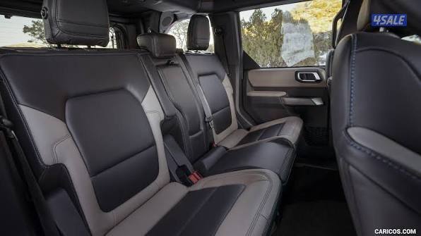 Ford Bronco 37 (Wildtrak+Sasquatch) Full Options7