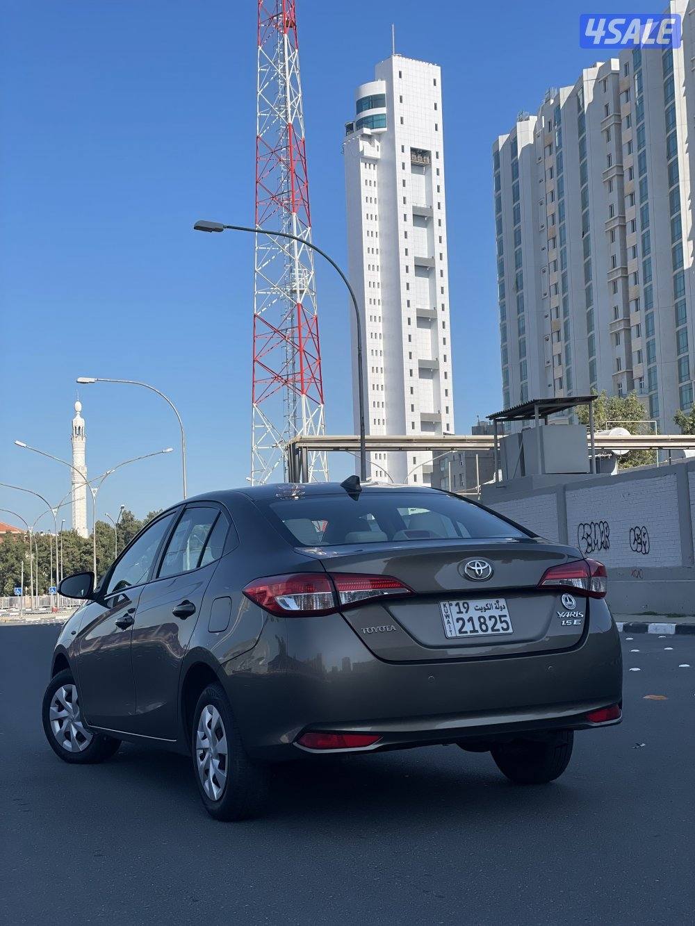 للبيع تويوتا يارس موديل 20205