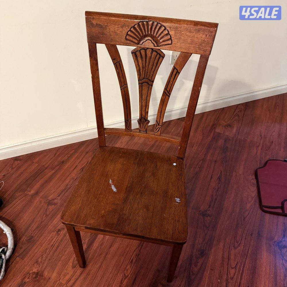 للبيع طاولات وكراسي1