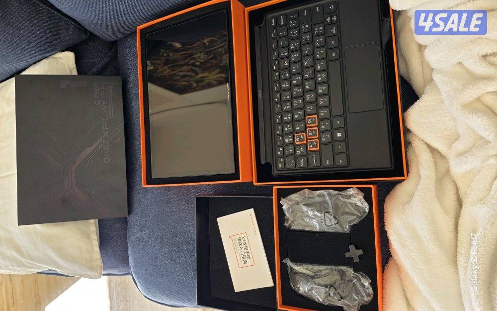 للبيع جهاز onexplayer x1 pro0