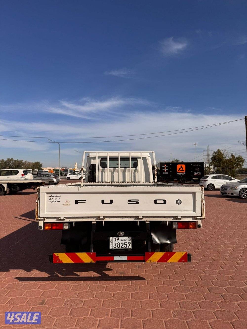 للبيع هاف لوري موديل 2022 دبل كبينة شرط الفحص بالكامل صبغ الوكالة5