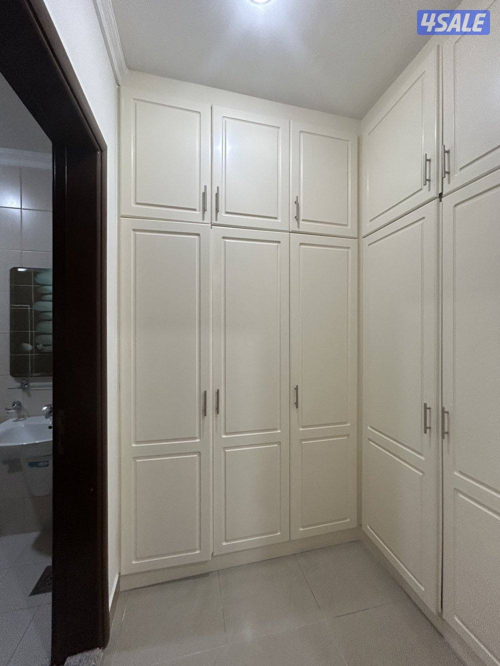 بالجابريه دوركبيييير مع غرفه سواق  ٤غ (٢منهم ماستر) وصاله و٤حمام5