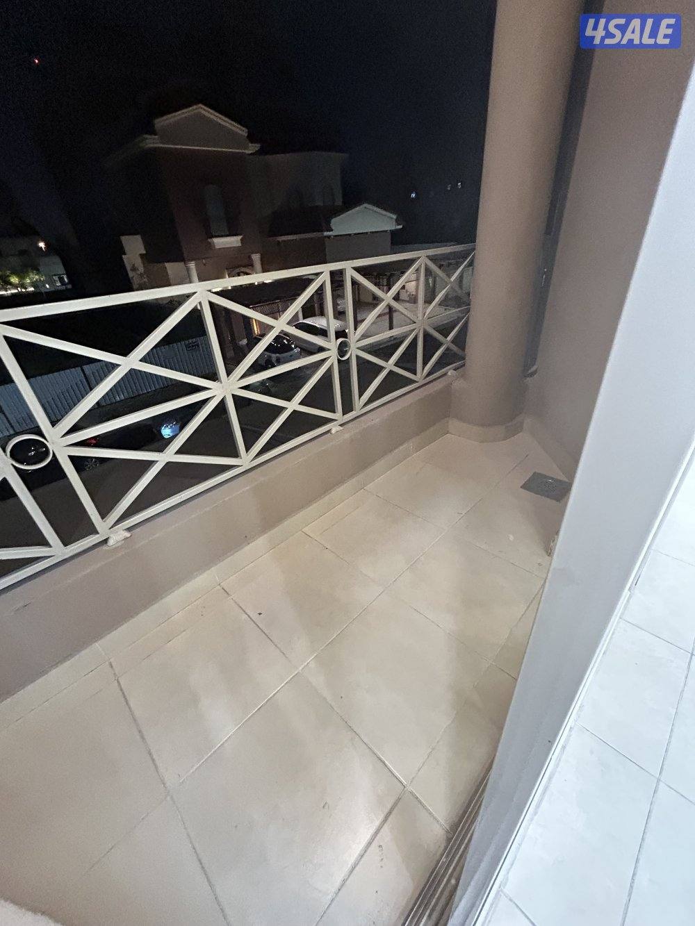 بالجابريه دوركبيييير مع غرفه سواق  ٤غ (٢منهم ماستر) وصاله و٤حمام6