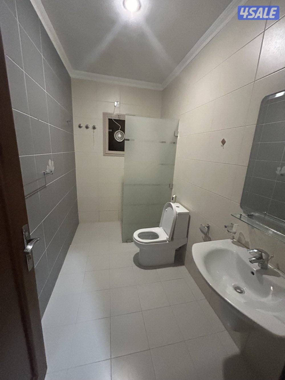 بالجابريه دوركبيييير مع غرفه سواق  ٤غ (٢منهم ماستر) وصاله و٤حمام9