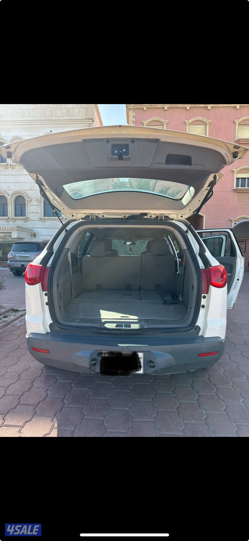 شفر ترافيرس . 2011 LS عداد 338 ألف كم -3